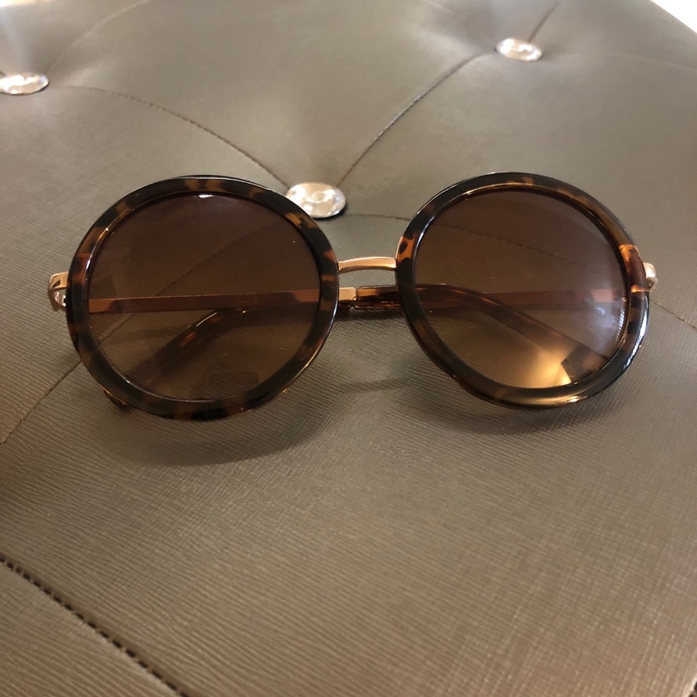 5 for $30 sunglasses